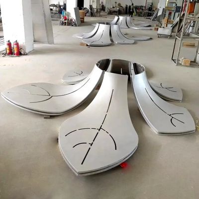 購入 商用玄関の装飾のためのカスタマイズ可能なハイパーボリックアルミニウム金属パネル online manufacture