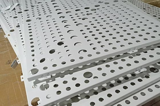 窓の壁板 カーテン壁