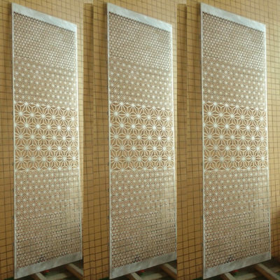 建物用スクリーン装飾用 穴付きアルミカーテン壁カバーパネル